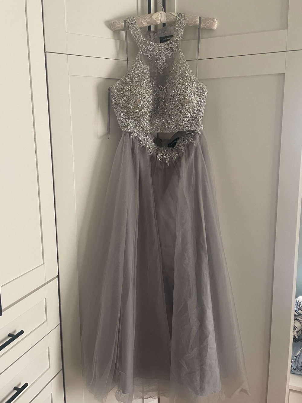 Cachet Stunning Y2K crop top and skirt formal tulle, halter, dress Prom Hoco